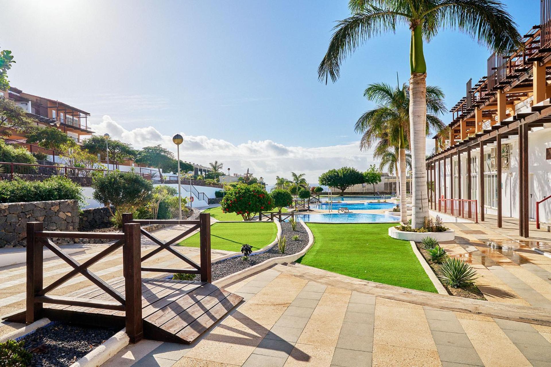 Amarilla Apartment